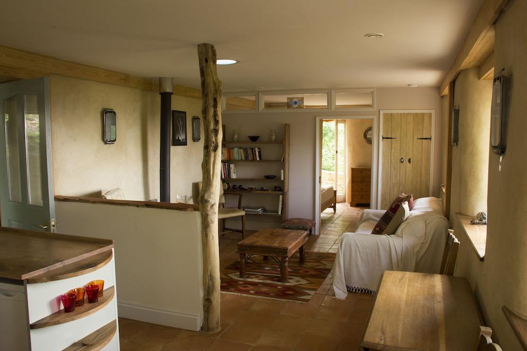 Pathways, Beachwood Cottage Bath Exterior photo