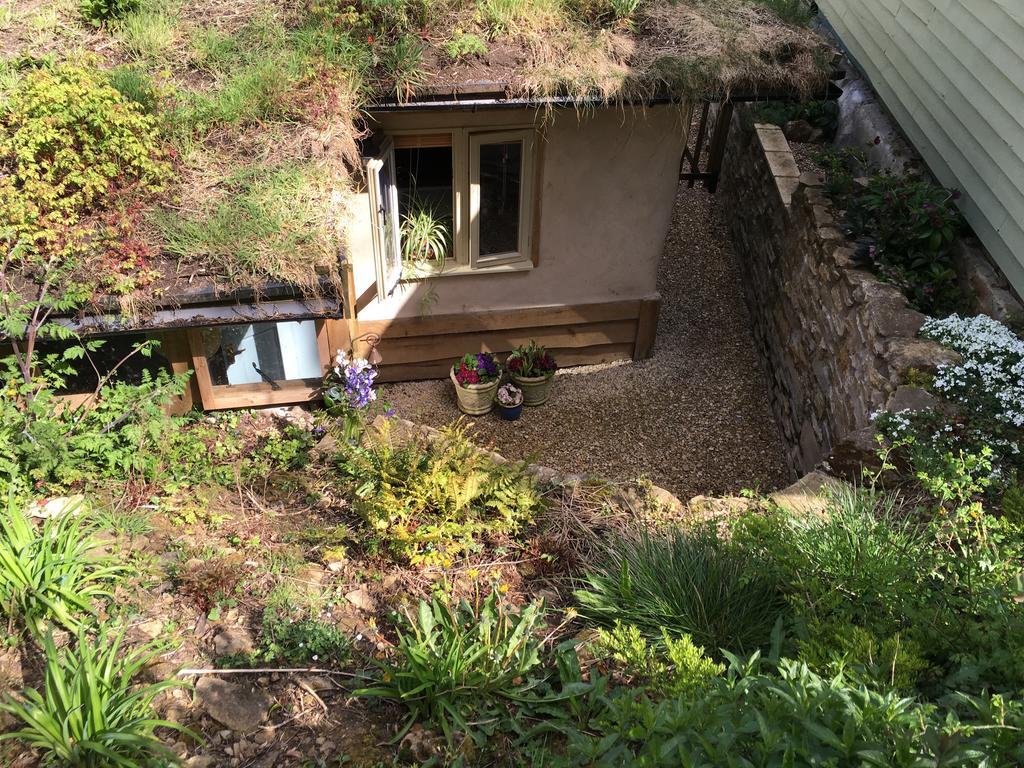Pathways, Beachwood Cottage Bath Exterior photo